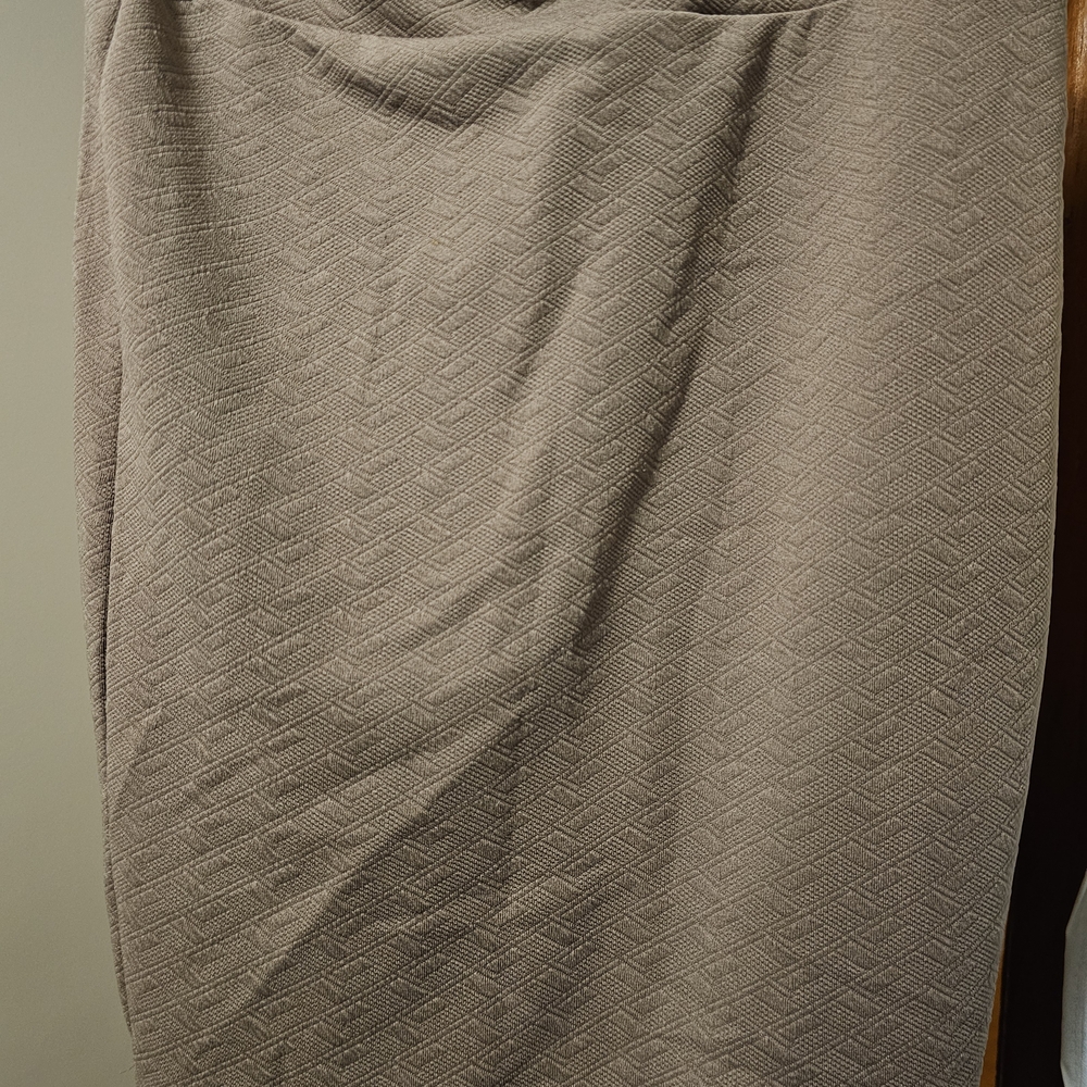 LuLaRoe Taupe Textured Pencil Skirt - Picture 2 of 3